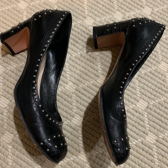 Prada Heels - Picture 4 of 7